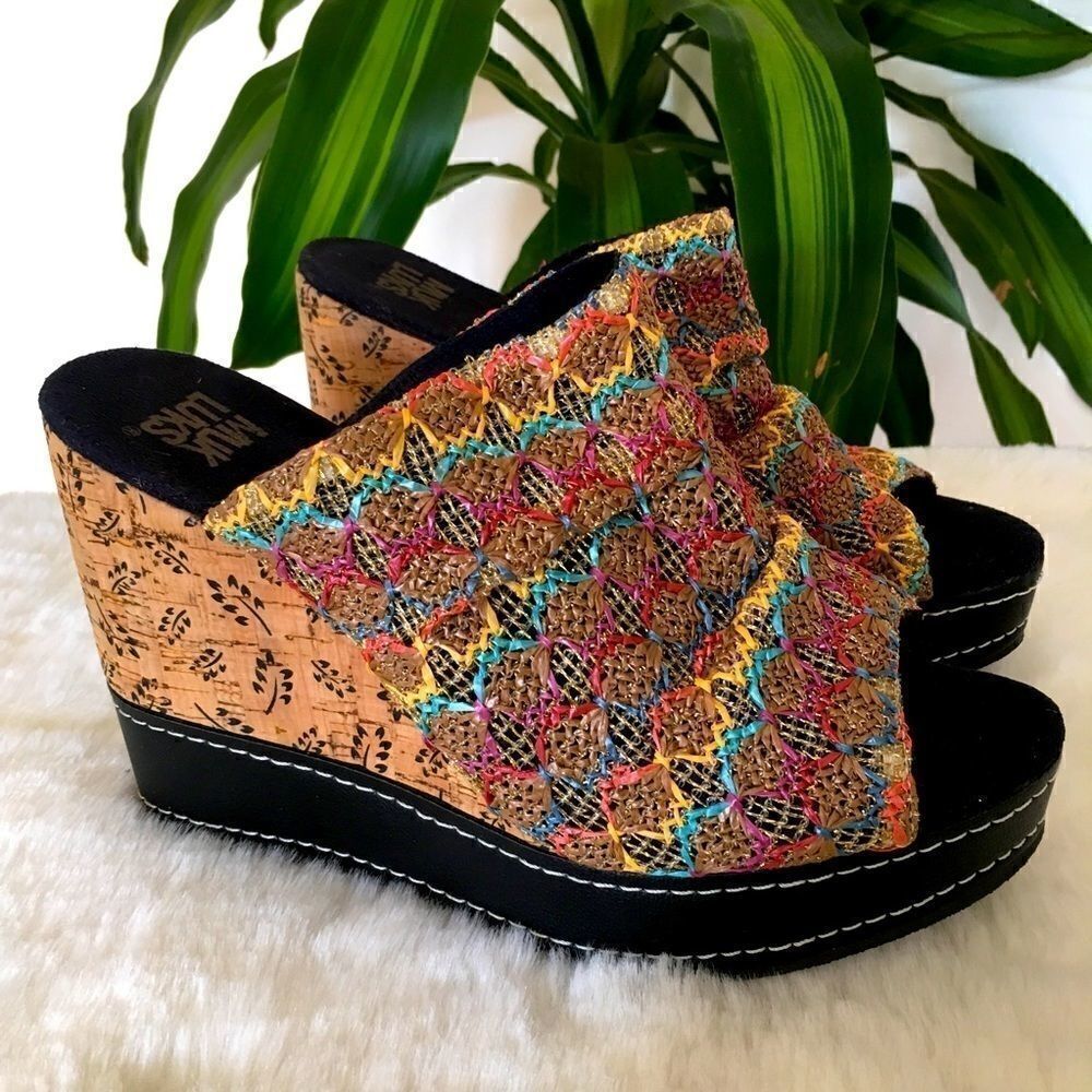 Cushioned Wedge platform Muk Luks